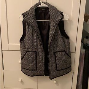 Cute vest NWT